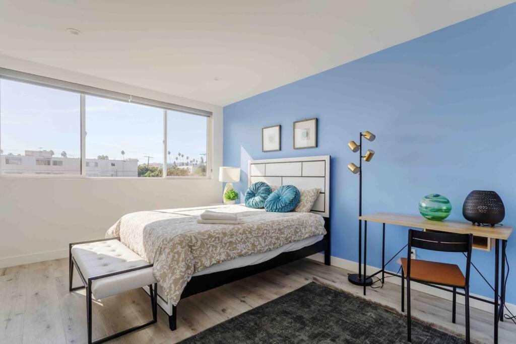 Stunning Hollywood Townhouse With Sunny Views Villa Los Angeles Buitenkant foto